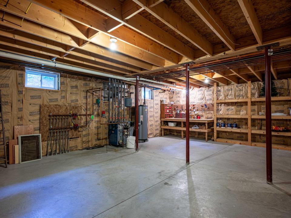 Full Basement with Radiant Floors