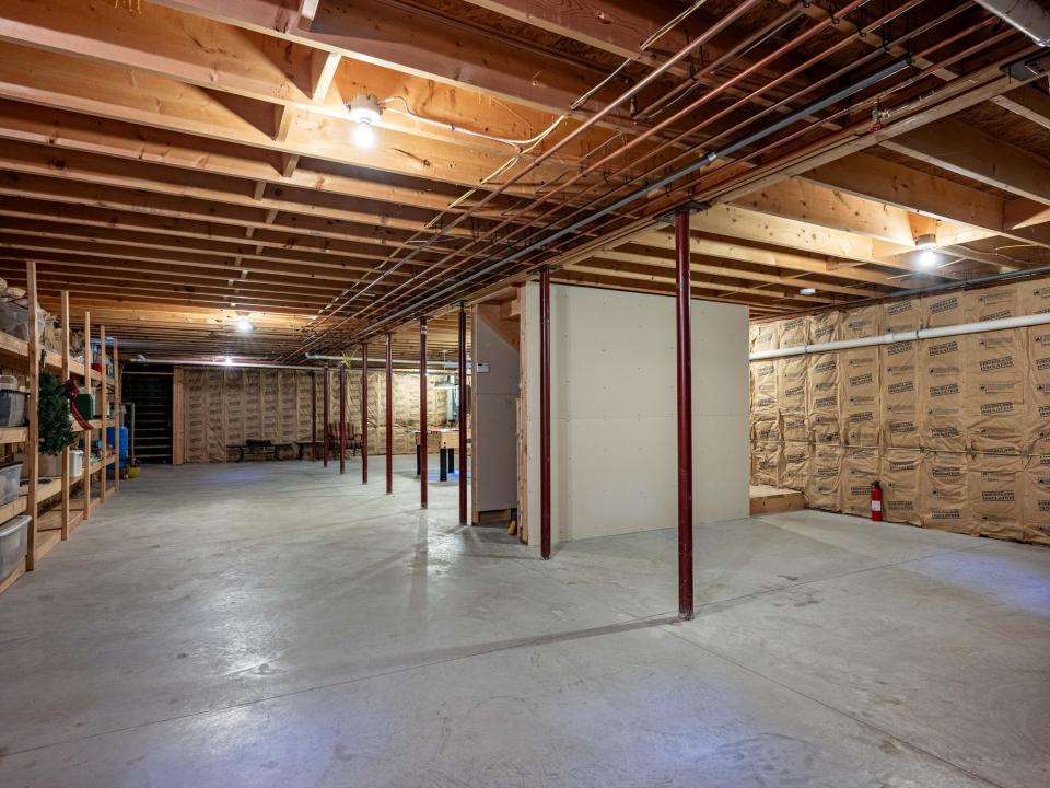 Full Basement with Radiant Floors