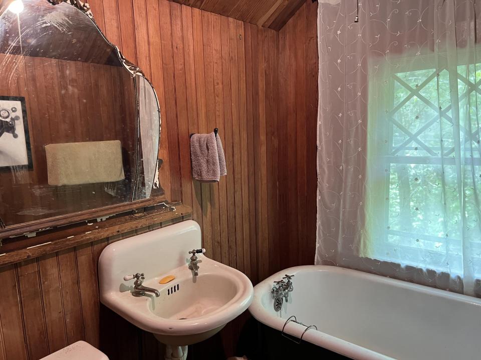Bathroom 2