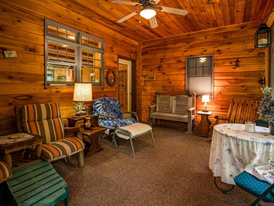 Screened-in  Back Porch