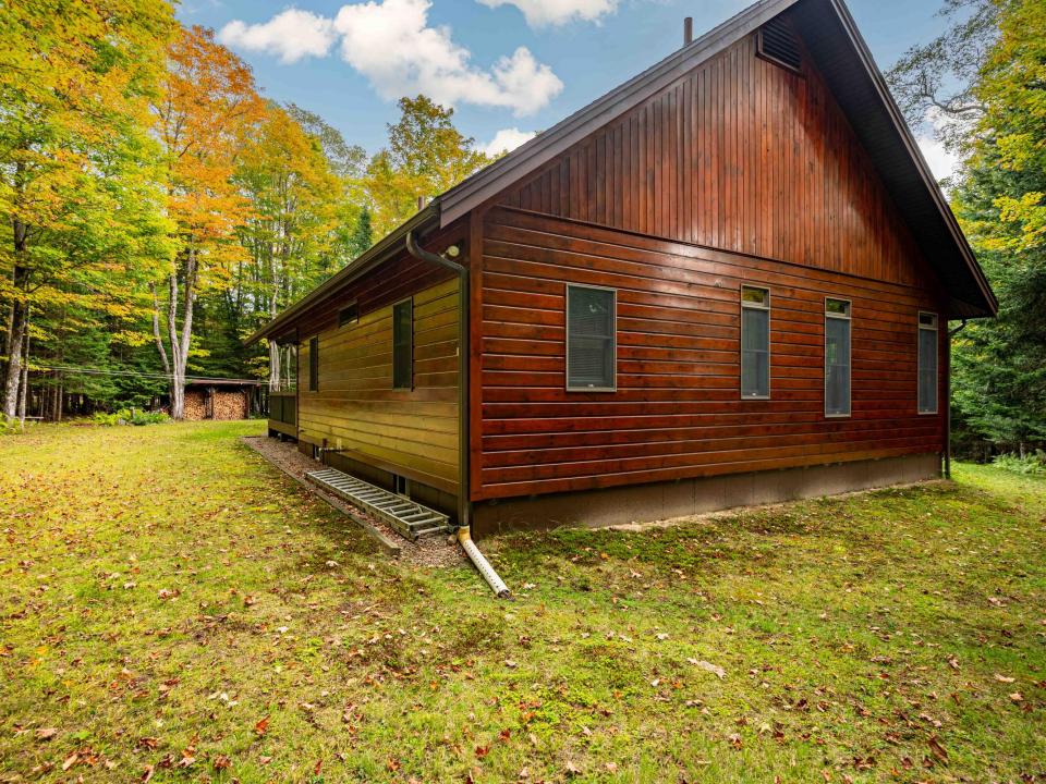 17 Uncas Rd