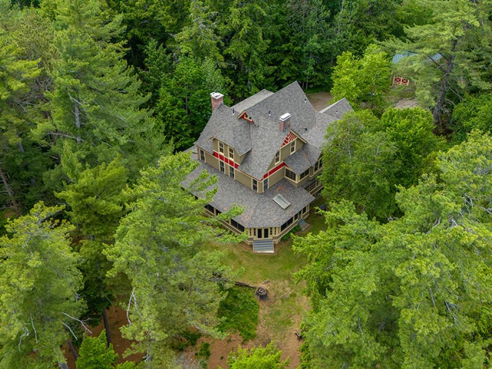 HistoricHomeOnLowerSaranacLake_A_MainHou