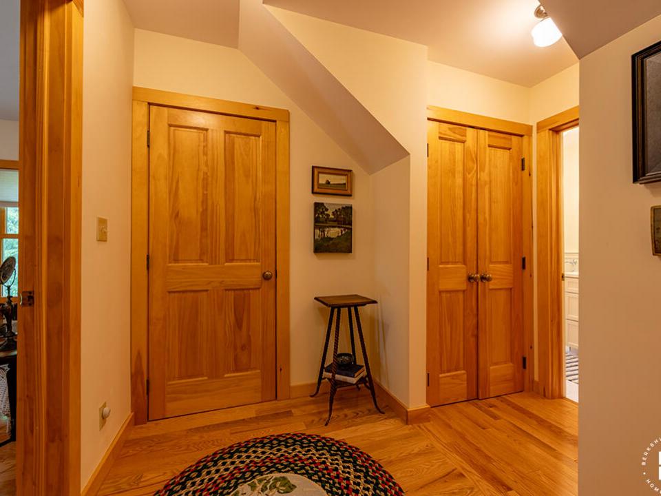 HistoricHomeOnLowerSaranacLake_GH_Closet
