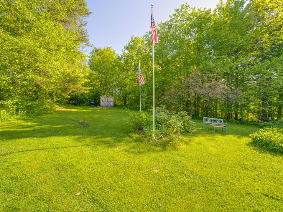 12761 NY-30-12