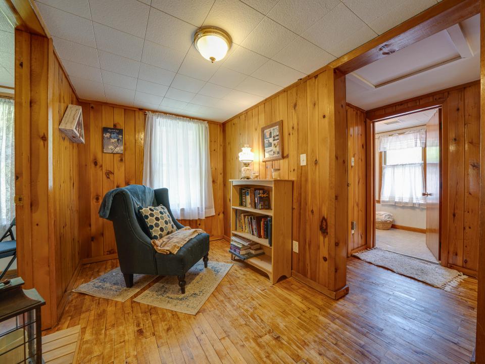 12761 NY-30-80