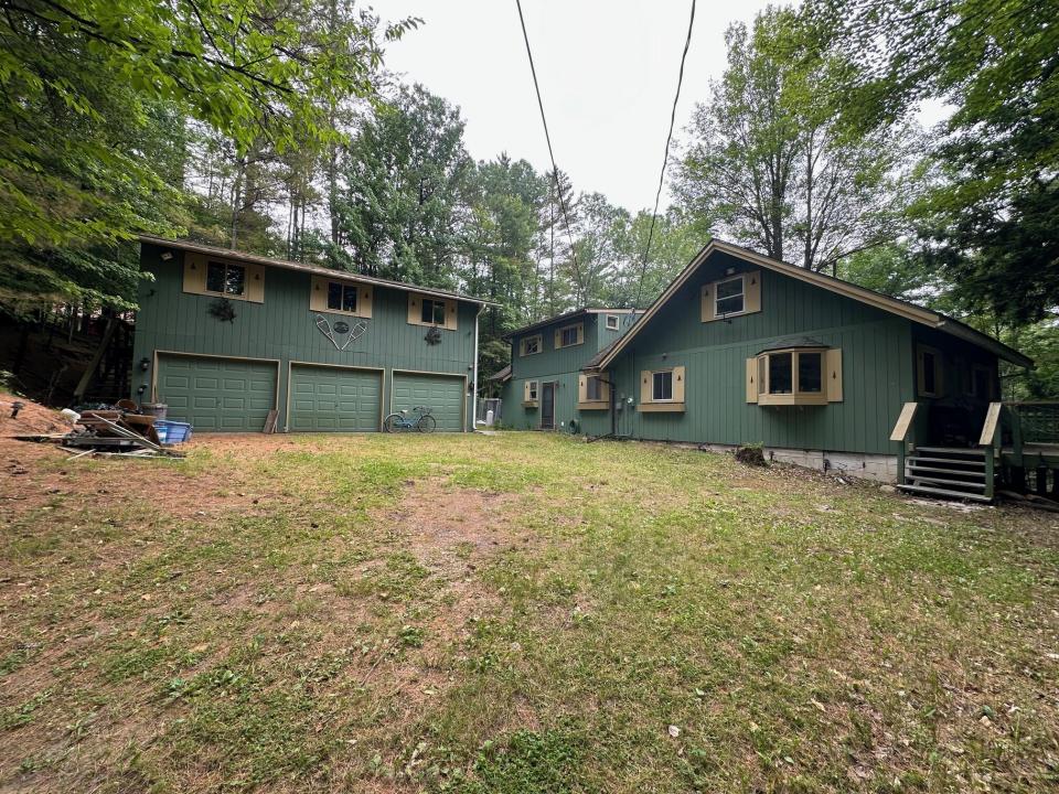 259 River Rd Front