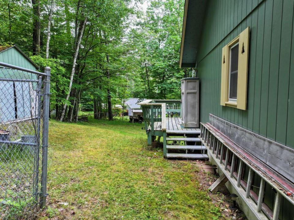 259 River Rd back