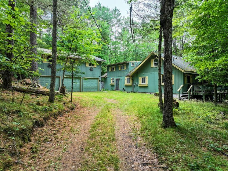 259 River Rd Front