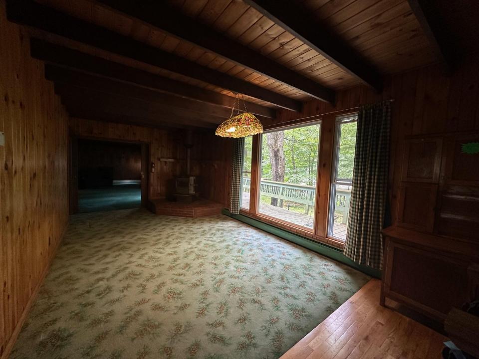 259 River Rd Diningroom