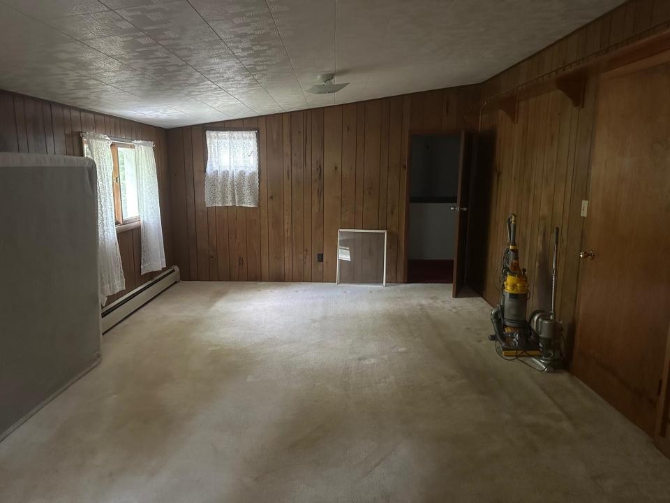 259 River Rd Master