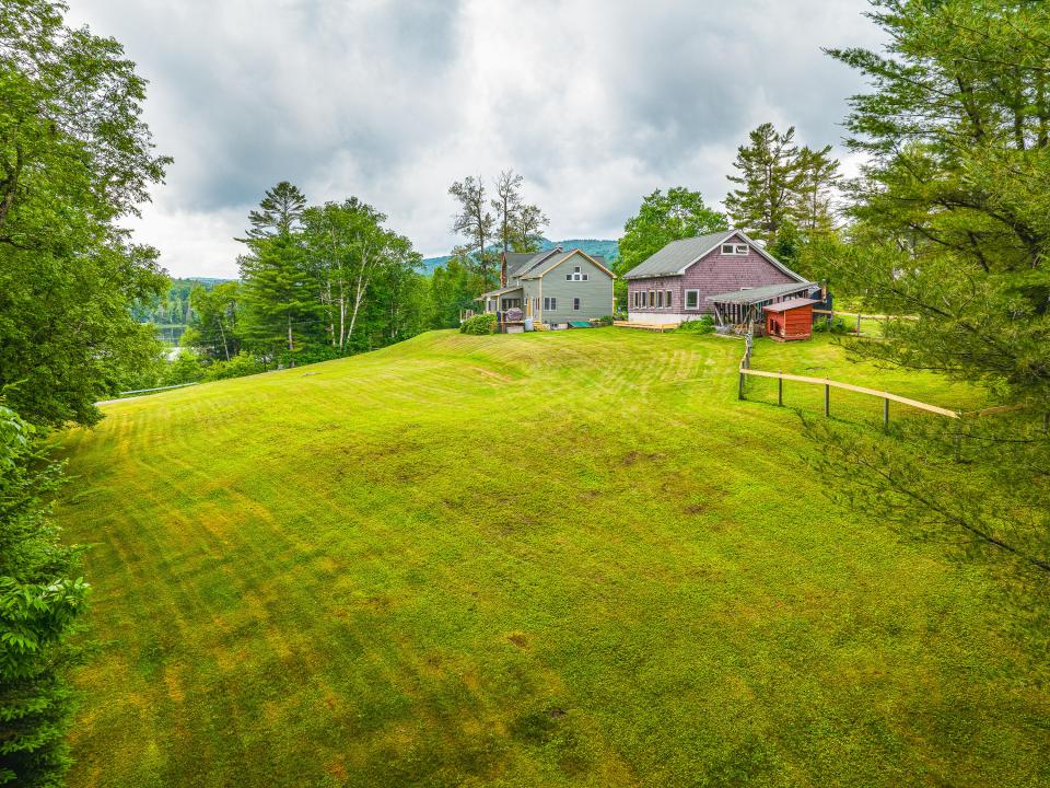 11 N Point Rd-30