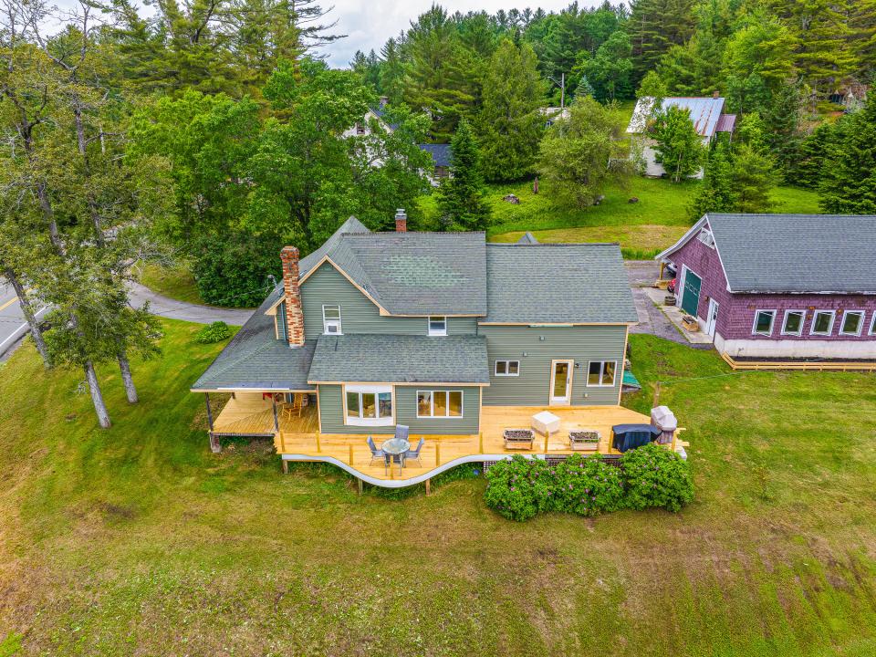 11 N Point Rd-39