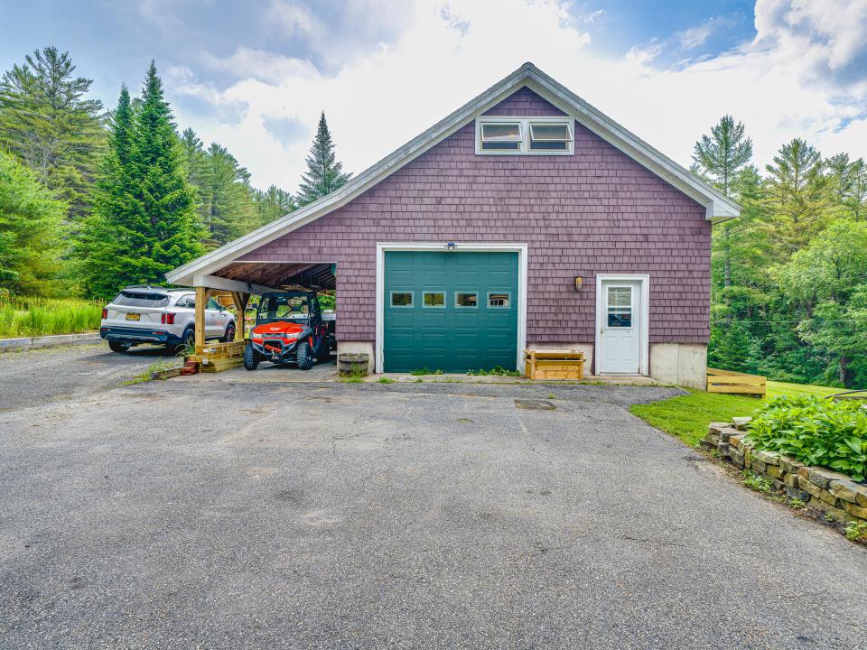 11 N Point Rd-44