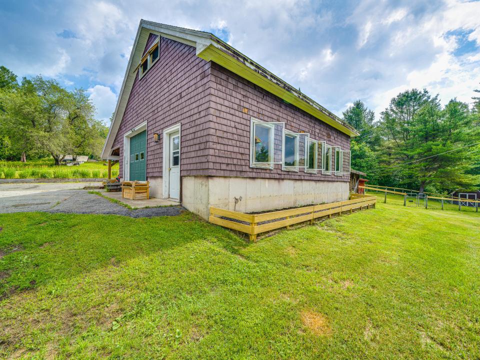 11 N Point Rd-45