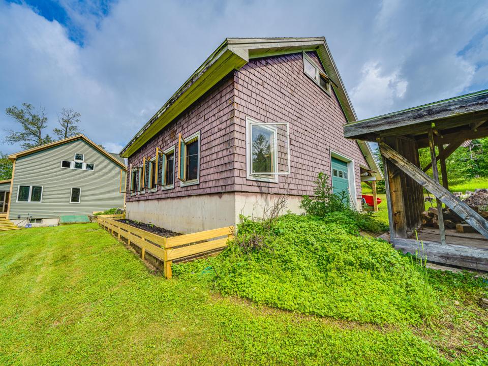 11 N Point Rd-46