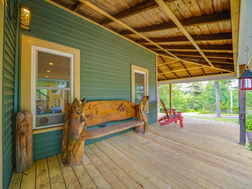 11 N Point Rd-63