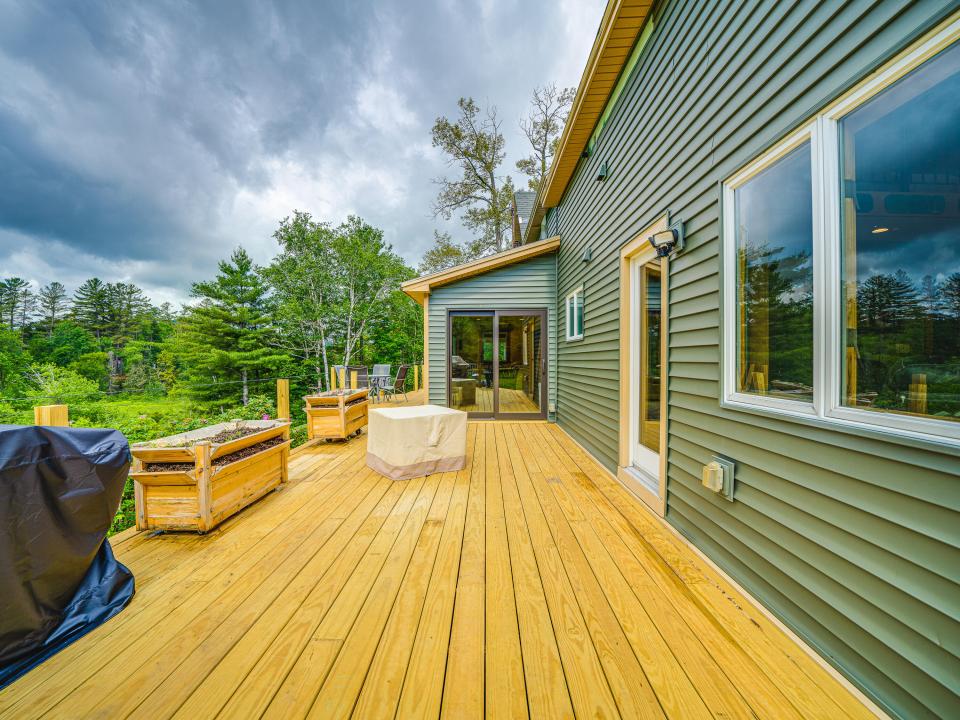 11 N Point Rd-71