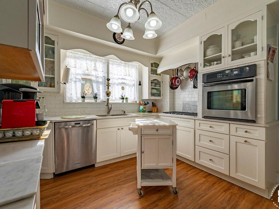 SaranacLakeHomeOnSlater_Kitchen