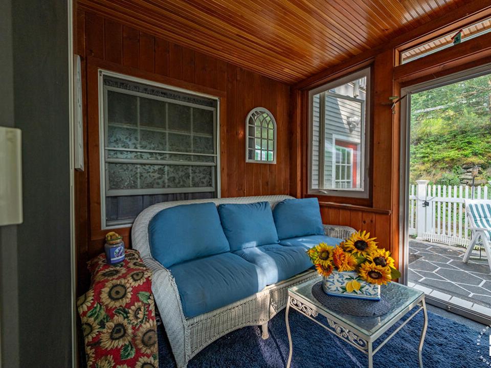 SaranacLakeHomeOnSlater_Porch