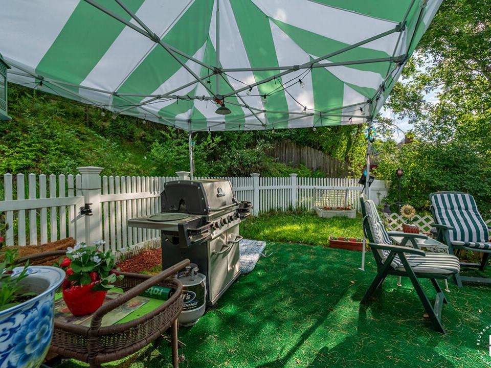 SaranacLakeHomeOnSlater_Yard_Entertainme