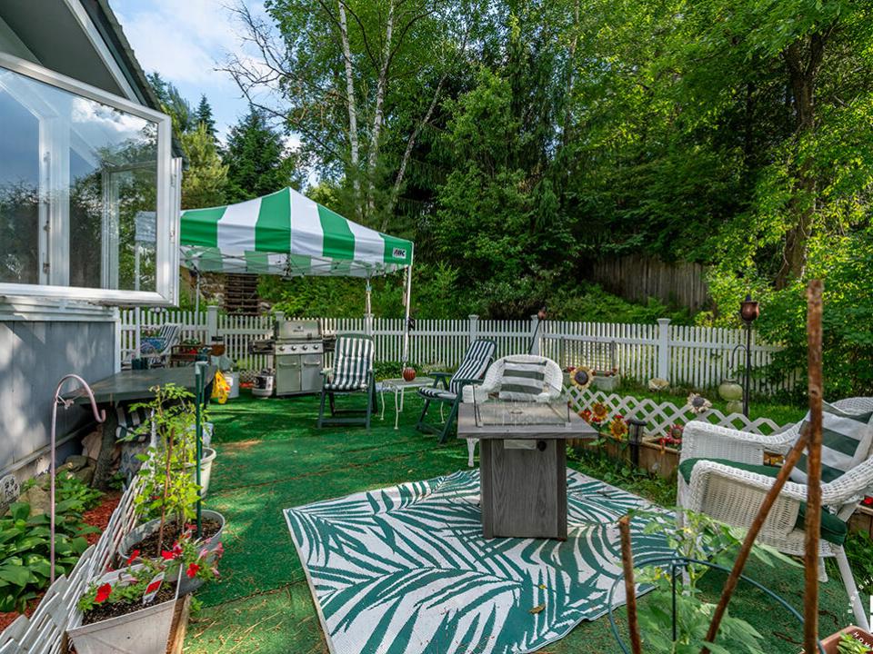 SaranacLakeHomeOnSlater_Yard_Entertainme