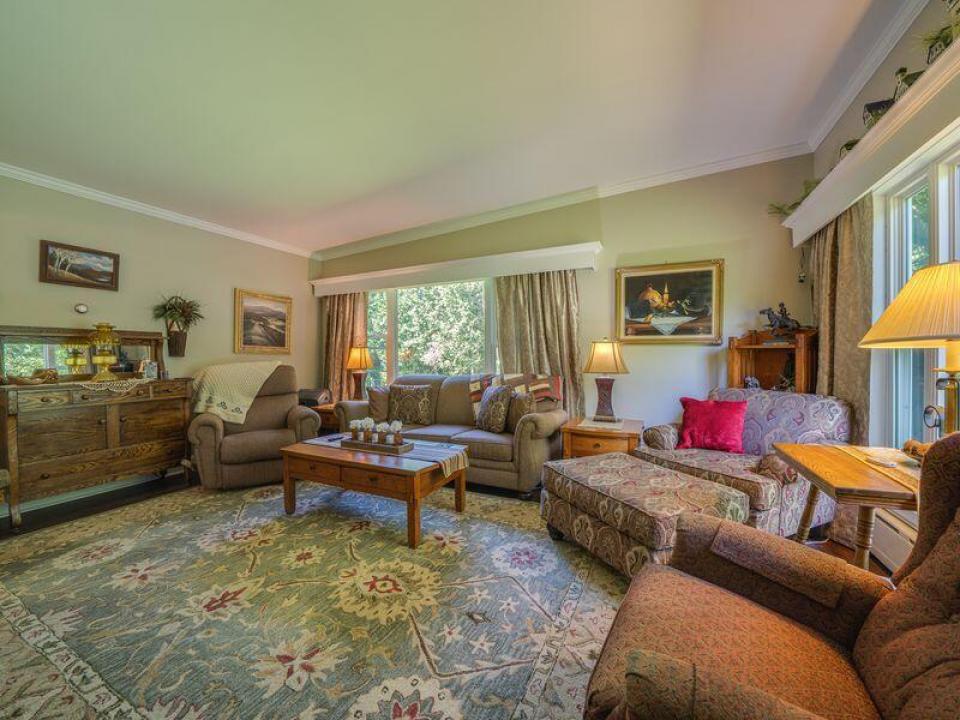 Moeller - 189 RRD - living rm II