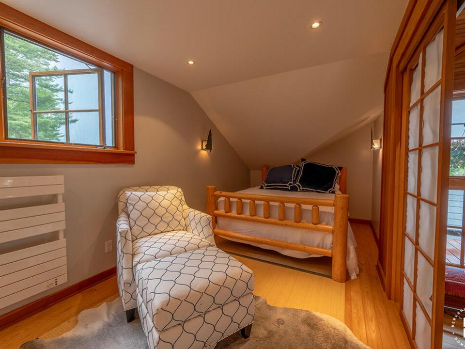 LittleLoj_BH_Bedroom