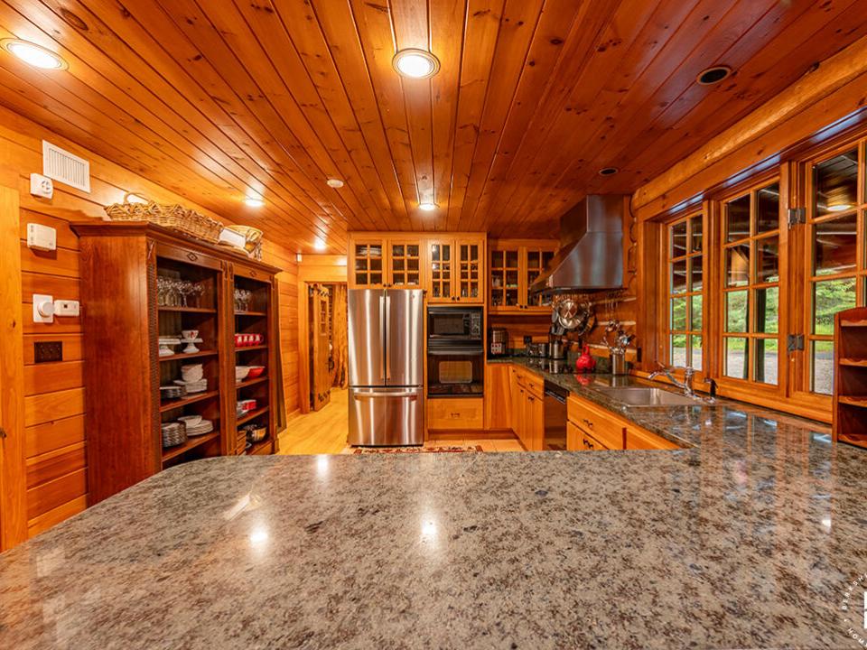 LittleLoj_Kitchen_From_BB