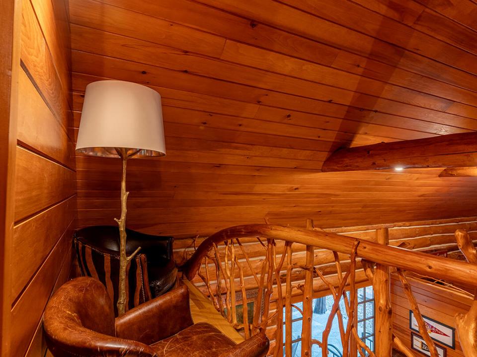 LittleLoj_Loft_SittingArea