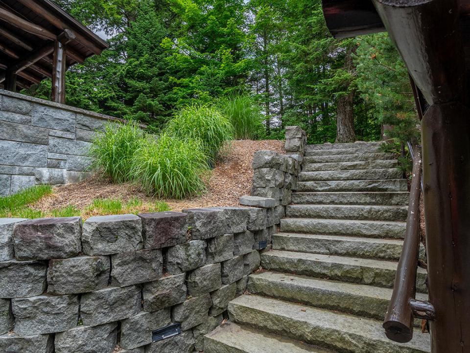 LittleLoj_StoneStairway