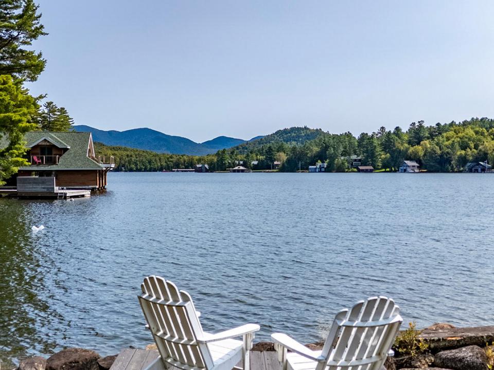 LittleLojOnLakePlacid_A_ViewingDock_V