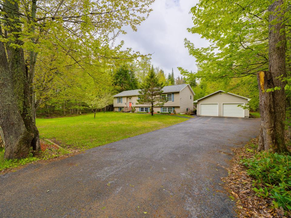77 Haymeadow Rd-3