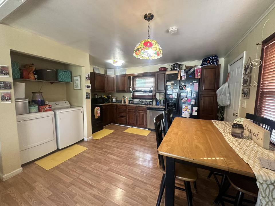 Apartment B Kitchen