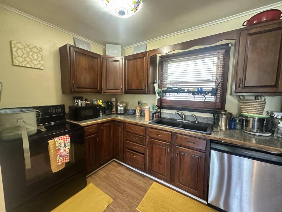 Apartment B Kitchen