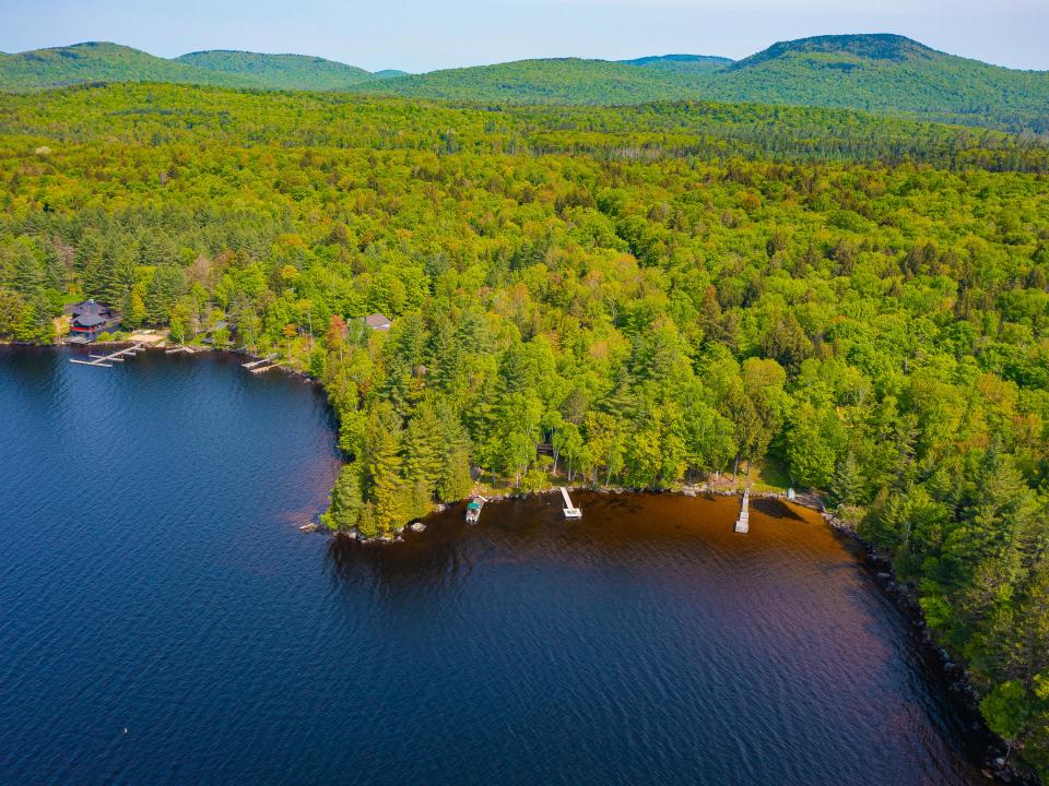 38AerialGreylkMtns10