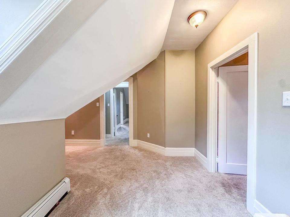 3rd Floor Landing 2