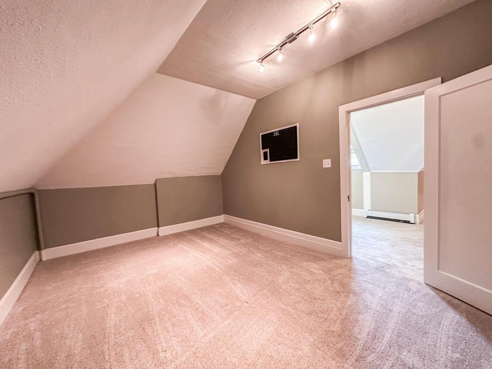 3rd Floor Office