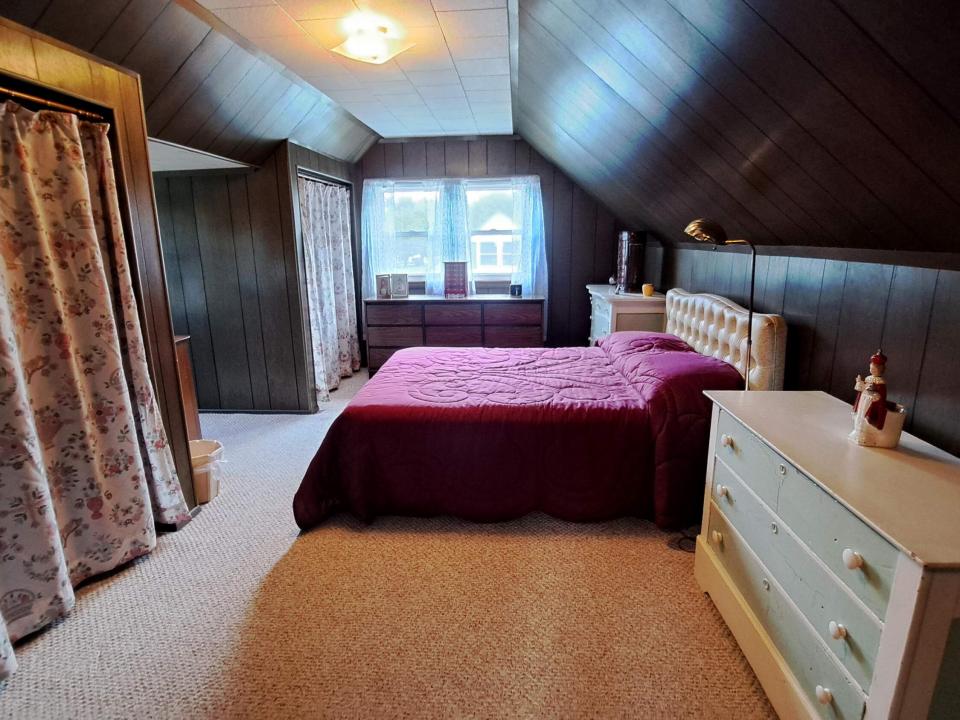 Bedroom 2 Main