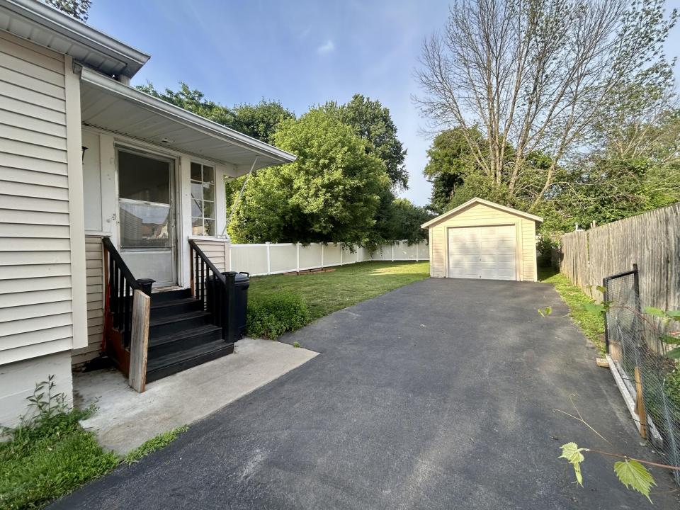 Back Yard & Detached 1 car Garage