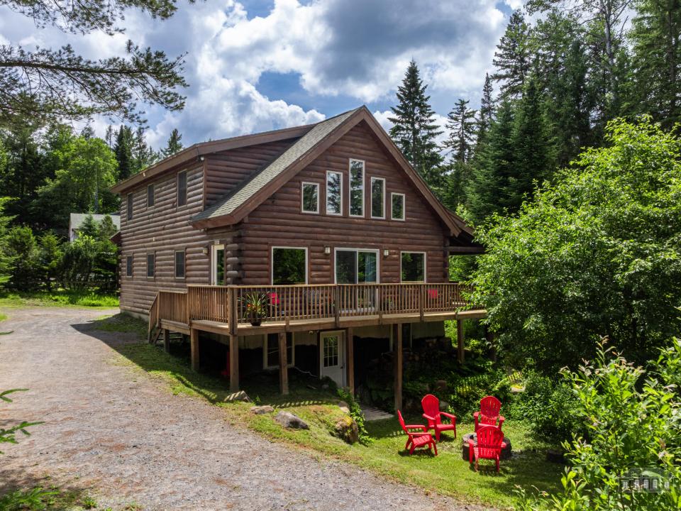 5885-5893 Cascade Rd LP-3