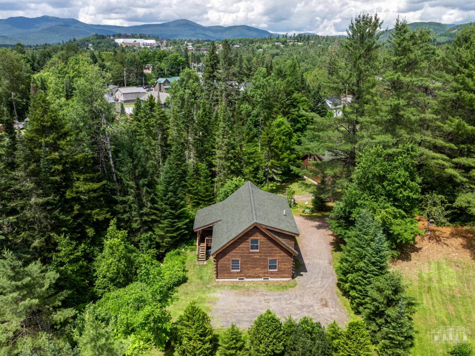 5885-5893 Cascade Rd LP-8