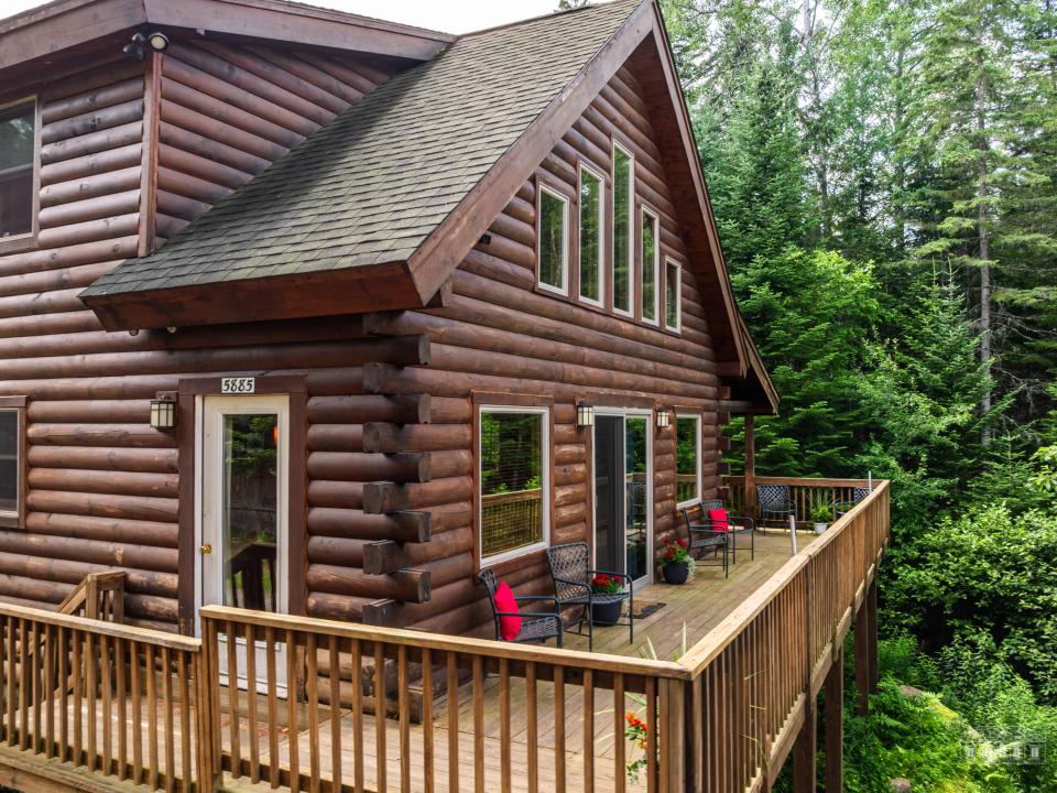 5885-5893 Cascade Rd LP-18