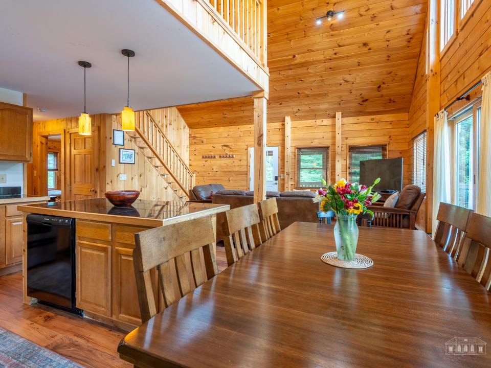 5885-5893 Cascade Rd LP-30