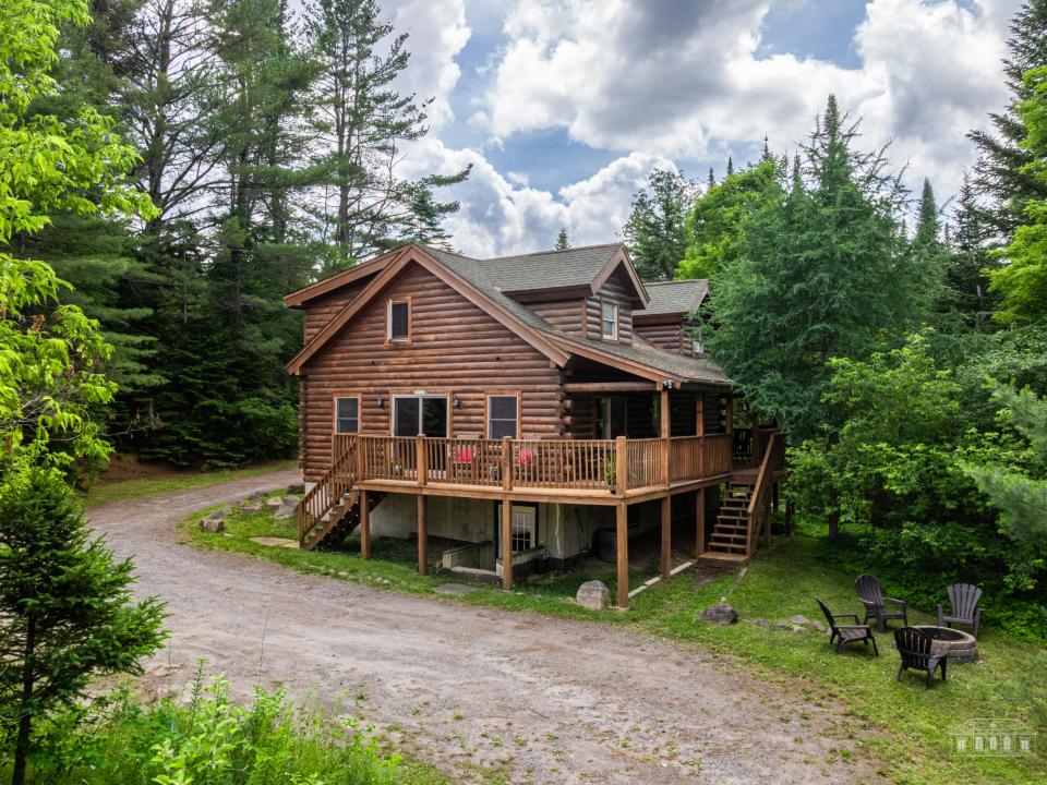 5885-5893 Cascade Rd LP-66