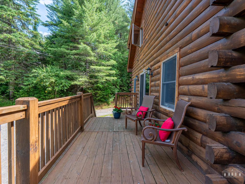 5885-5893 Cascade Rd LP-68