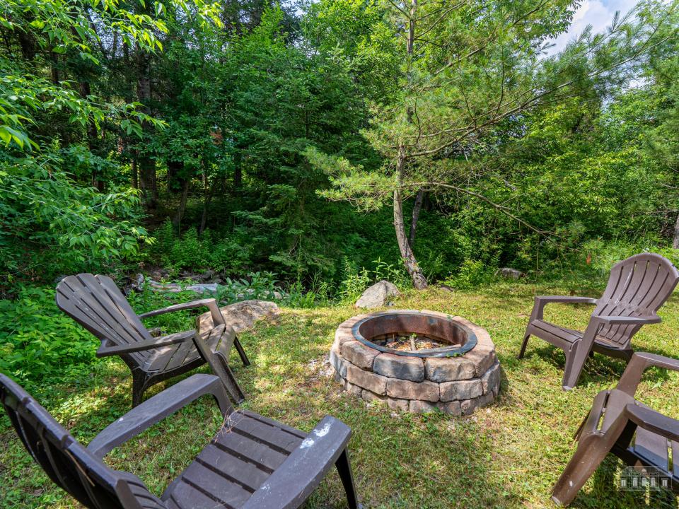 5885-5893 Cascade Rd LP-70