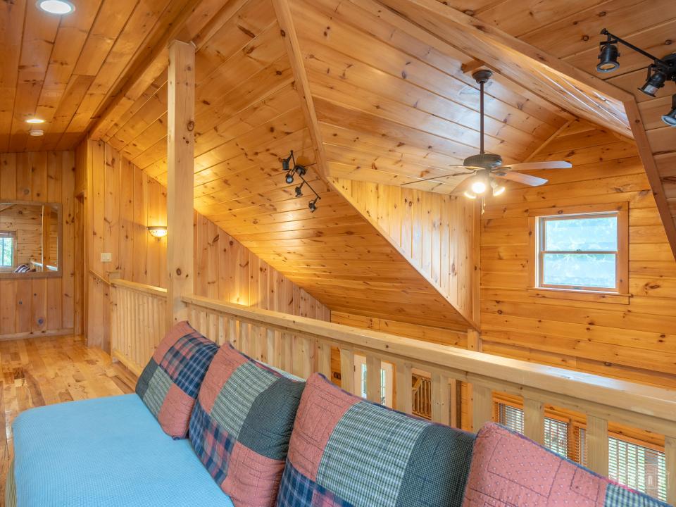 5885-5893 Cascade Rd LP-99