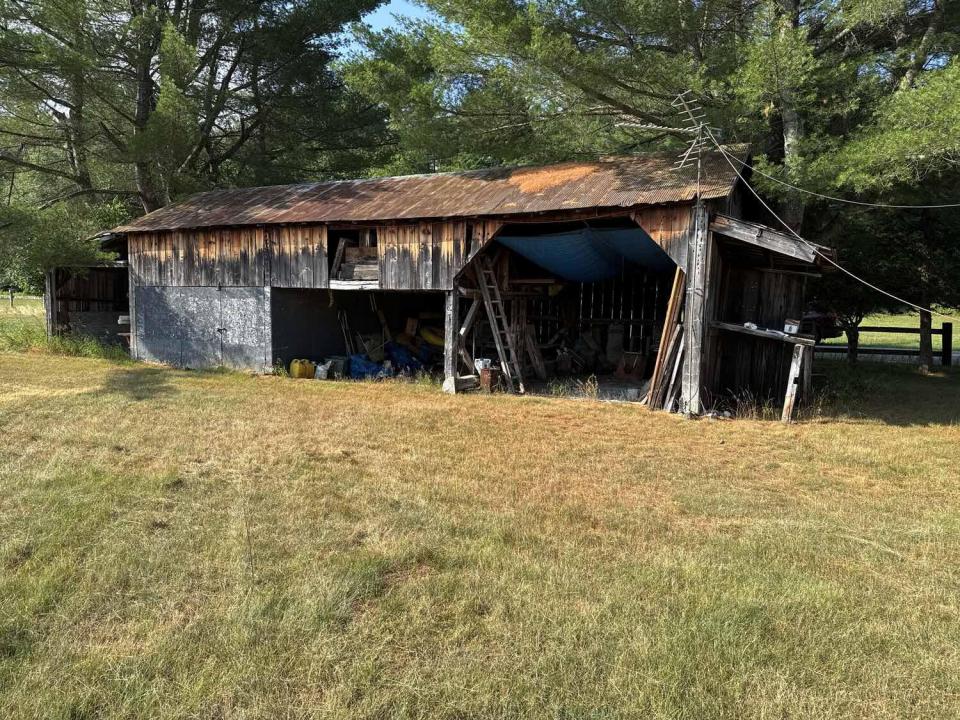 Barn