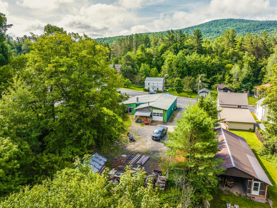 8572 Newcomb Rd-21