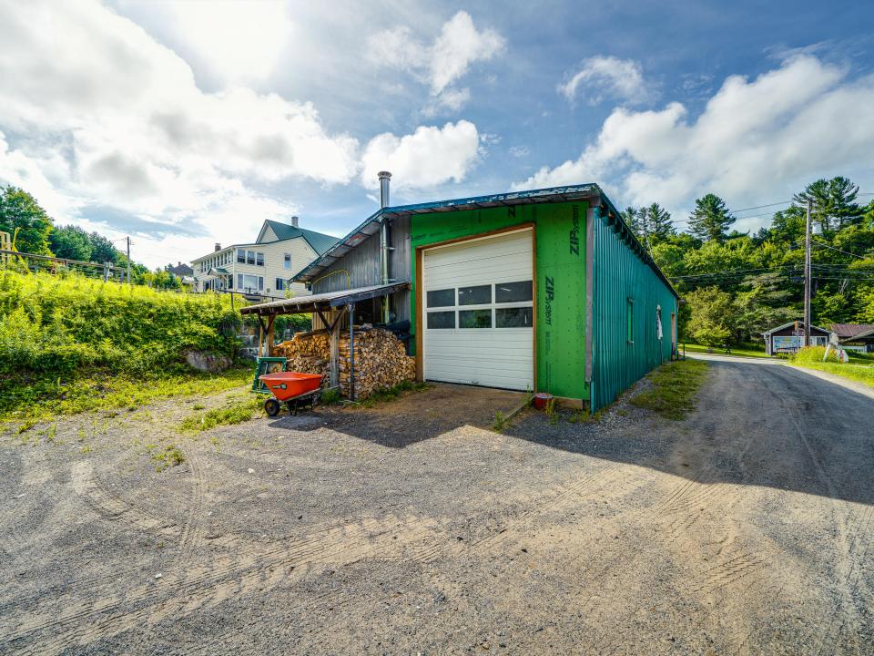 8572 Newcomb Rd-28